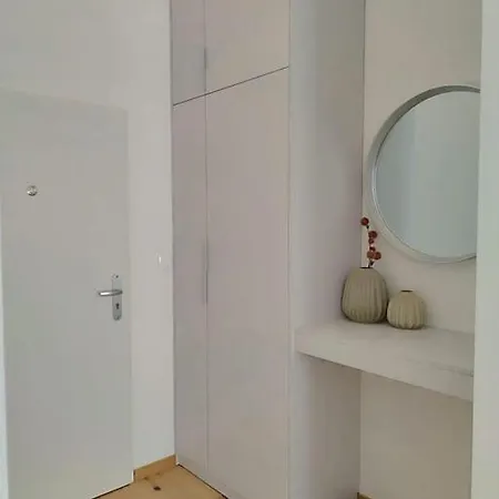 In The Centre - Free Garage Parking Апартаменты Братислава