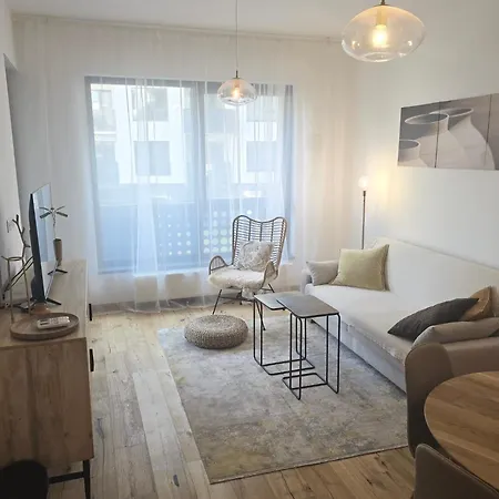 Apartment In The Centre - Free Garage Parking Bratislava