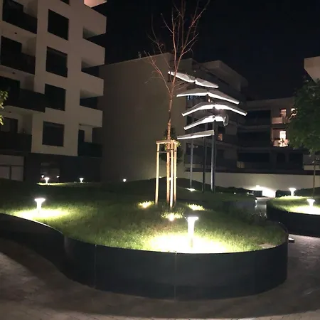 In The Centre - Free Garage Parking Μπρατισλάβα